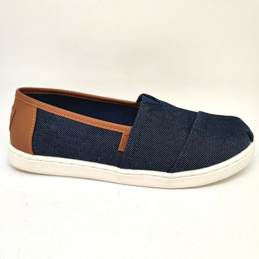 TOMS Espadrilles